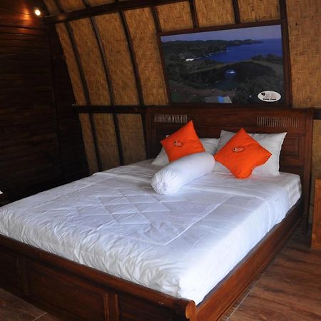 Holy Hills Bungalow Nusa Penida Batumadeg Buitenkant foto