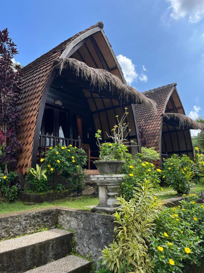 Holy Hills Bungalow Nusa Penida Batumadeg Buitenkant foto