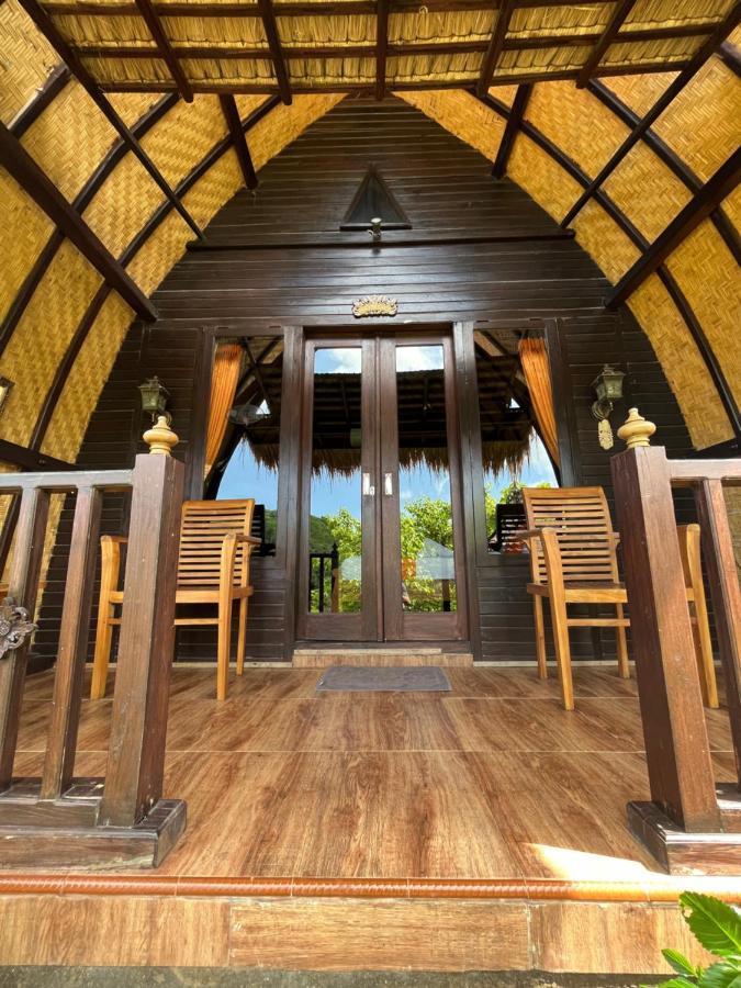 Holy Hills Bungalow Nusa Penida Batumadeg Buitenkant foto