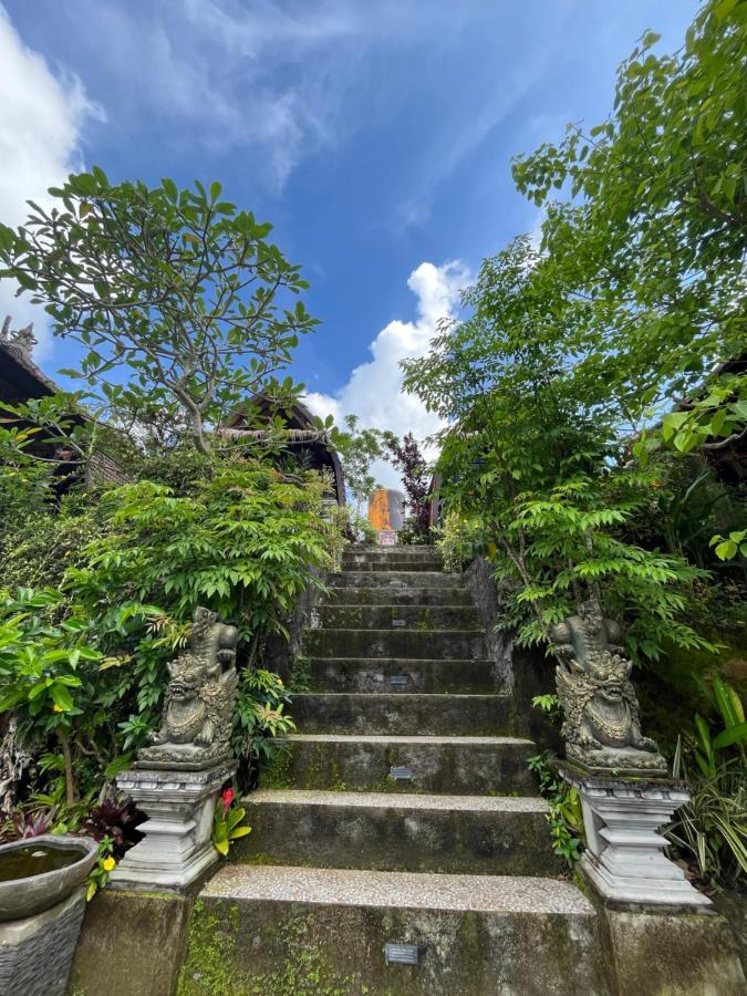 Holy Hills Bungalow Nusa Penida Batumadeg Buitenkant foto