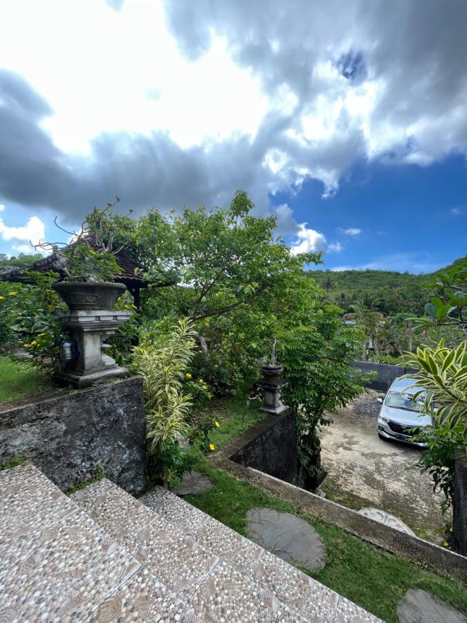 Holy Hills Bungalow Nusa Penida Batumadeg Buitenkant foto